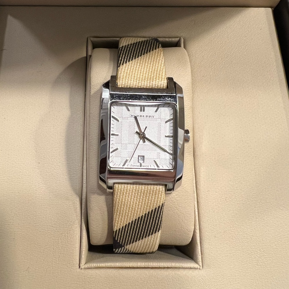 Classic Burberry ladies wristwatch